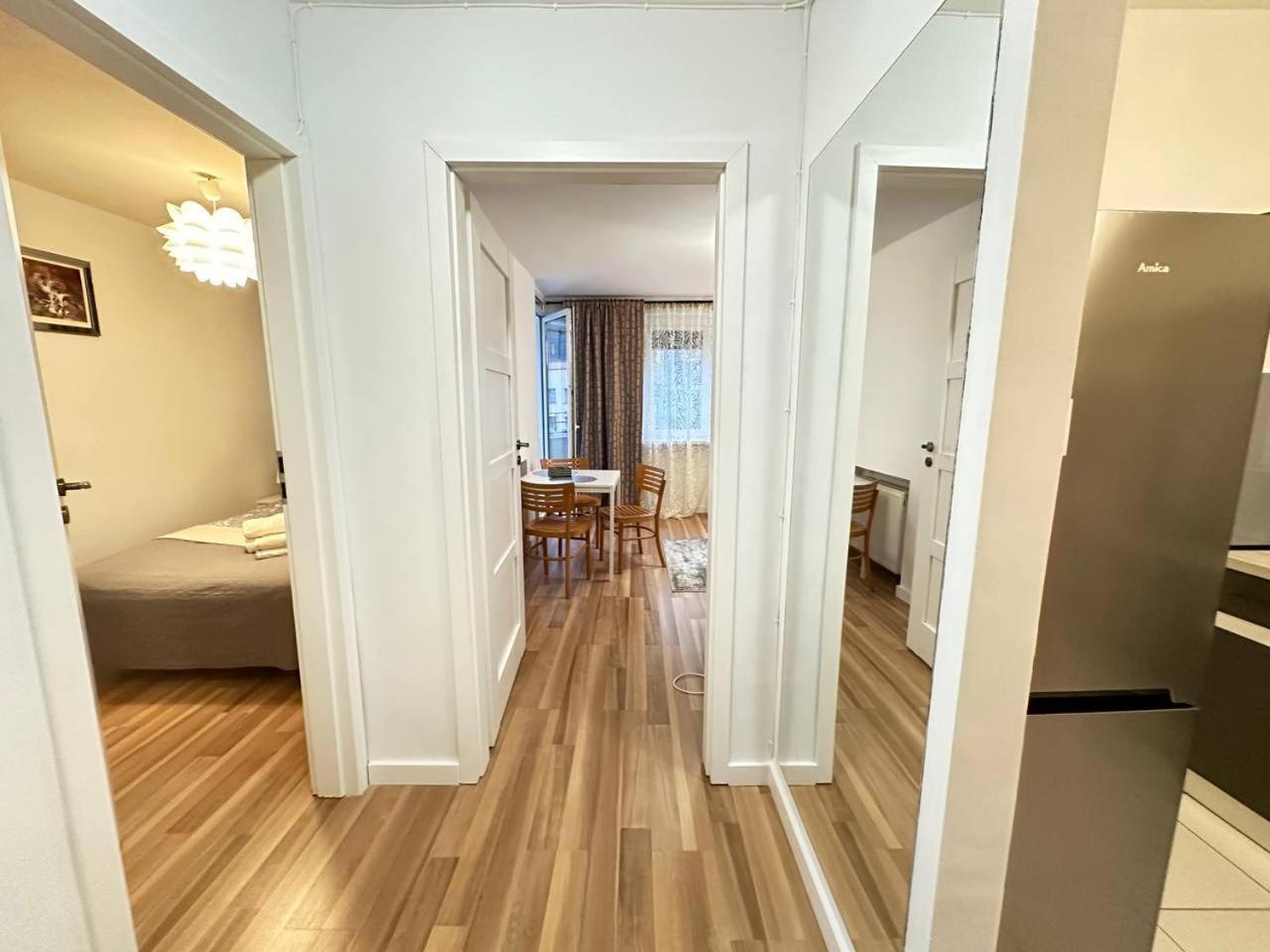 5Centrum Stanislawa Moniuszki10 Wi-Fi 1Gb Sek Varşova Dış mekan fotoğraf