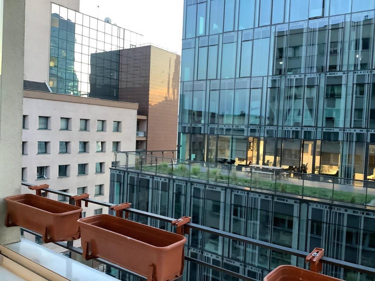 5Centrum Stanislawa Moniuszki10 Wi-Fi 1Gb Sek Varşova Dış mekan fotoğraf