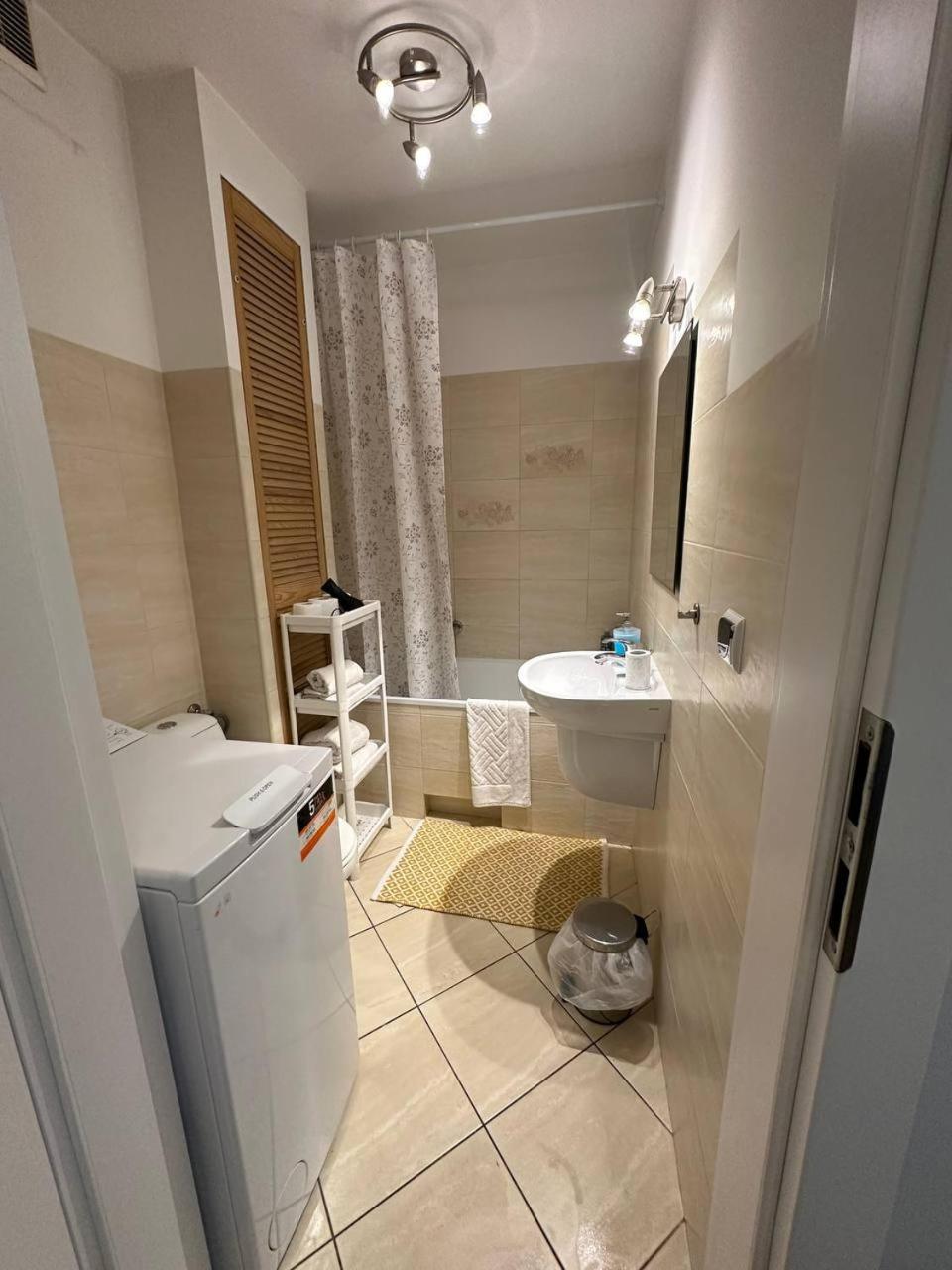 5Centrum Stanislawa Moniuszki10 Wi-Fi 1Gb Sek Varşova Dış mekan fotoğraf